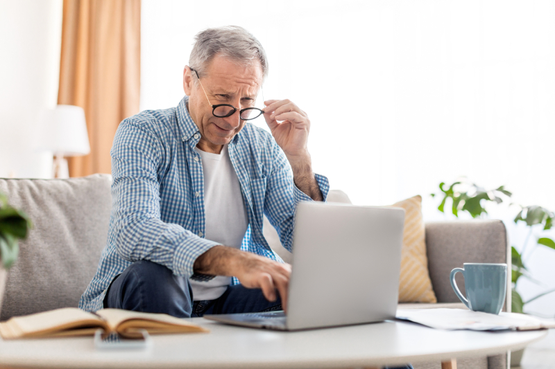 Signs Cataracts Are Affecting Daily Activities